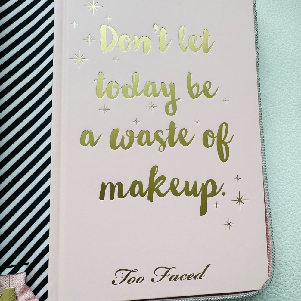 Too Faced Boss Lady’s Beauty Agenda Best Day Ever 2018 New - Picture 10 of 14